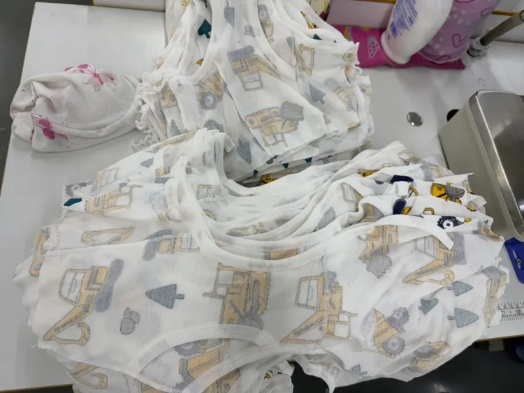 Keeping Prints True: Colourfastness and Opacity in Bulk Kids’ Apparel