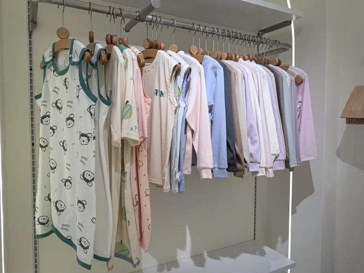 Interlock vs Jersey Knit: Choosing the Right Base for Kids’ Bodysuits