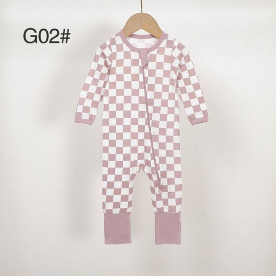 Pink and white bamboo checkered baby romper G02 with long sleeves and zipper front
